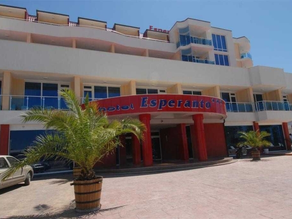 Двустаен апартамент в Несебър - 91 кв.м за 1500 €/кв.м - Снимка #1