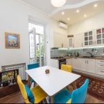 Дава се под наем Тристаен апартамент в София, Център - 90 кв.м за 637.5 € - Снимка #1