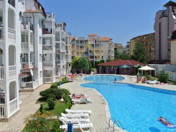 Тристаен апартамент в к.к. Слънчев бряг - 81 кв.м за 1210 €/кв.м - Снимка #1