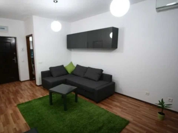 Дава се под наем Едностаен апартамент в Пловдив, Център - 25 кв.м за 147.9 € - Снимка #1