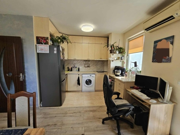 Тристаен апартамент в Варна, Виница - 75 кв.м за 2400 €/кв.м - Снимка #1