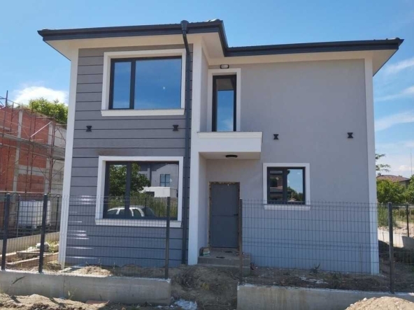 Къща в Пловдив, Беломорски - 200 кв.м за 1450 €/кв.м - Снимка #1