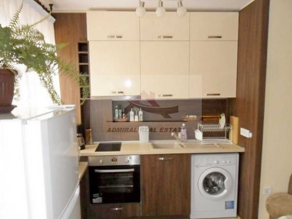 Дава се под наем Двустаен апартамент в Варна, Колхозен пазар - 50 кв.м за 430 € - Снимка #1