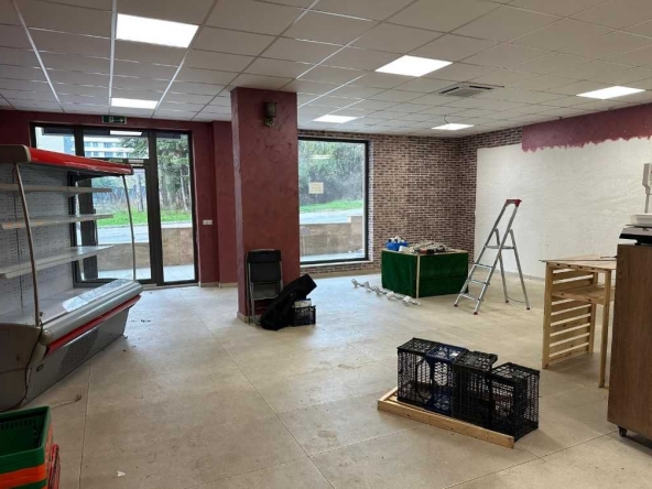 Дава се под наем Магазин в Варна, Център - 92 кв.м за 1097.01 € - Снимка #1