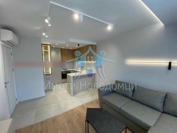 Двустаен апартамент в Шумен, Пазара - 62 кв.м за 2081 €/кв.м - Снимка #1