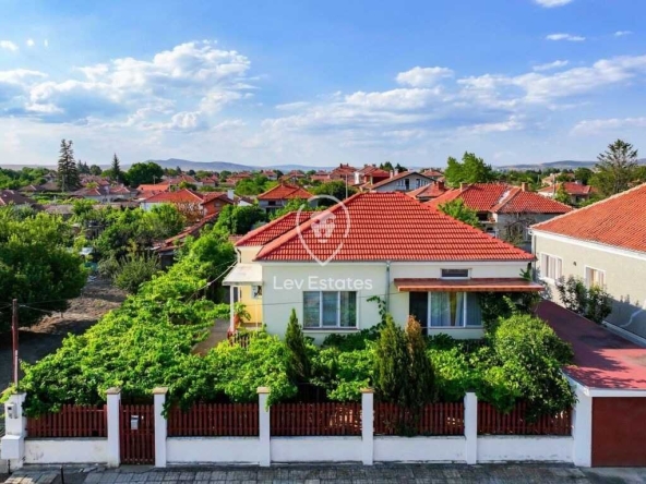 Къща в Камено - 188 кв.м за 1064 €/кв.м - Снимка #1