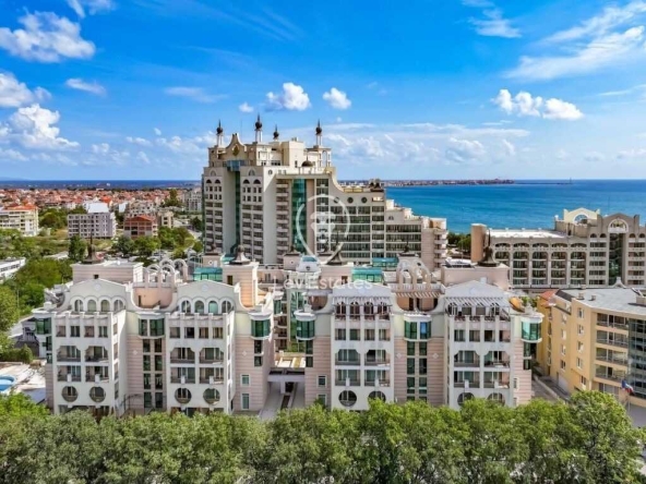 Двустаен апартамент в Поморие - 76 кв.м за 645 €/кв.м - Снимка #1