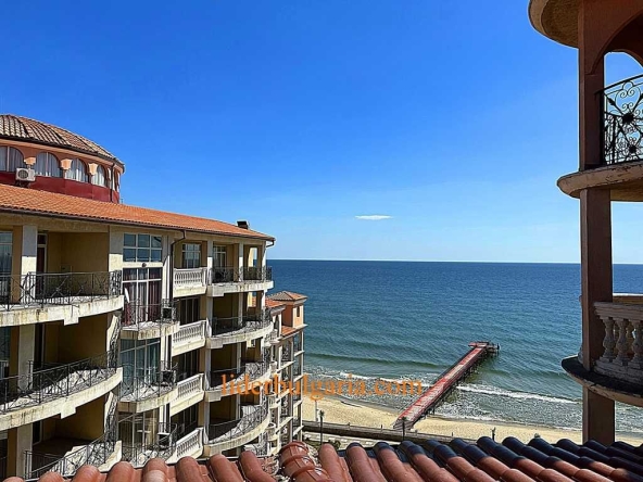 Едностаен апартамент в к.к. Елените - 57 кв.м за 760 €/кв.м - Снимка #1