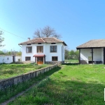 Къща в с. Ресен, Област Велико Търново - 120 кв.м за 542 €/кв.м - Снимка #1