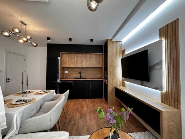 Двустаен апартамент в Пловдив, Кючук Париж - 65 кв.м за 2039 €/кв.м - Снимка #1