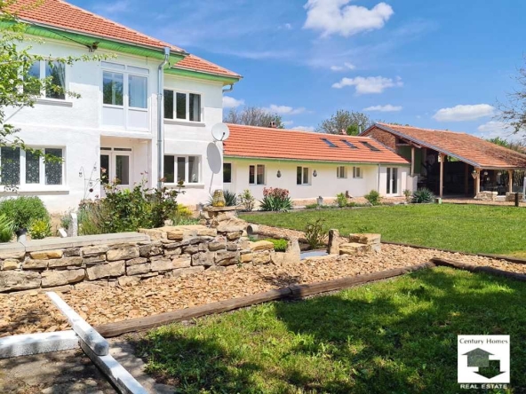 Къща в с. Обединение, Област Велико Търново - 150 кв.м за 906 €/кв.м - Снимка #1