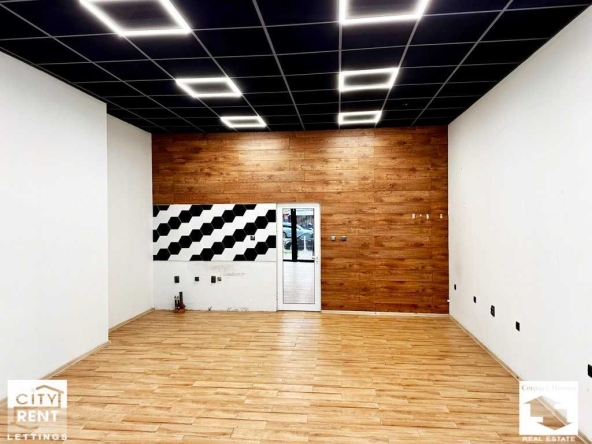 Дава се под наем Магазин в Велико Търново, Център - 61 кв.м за 330 € - Снимка #1