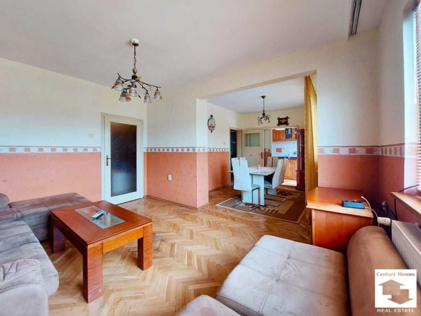 Тристаен апартамент в Велико Търново, Център - 92 кв.м за 1848 €/кв.м - Снимка #1