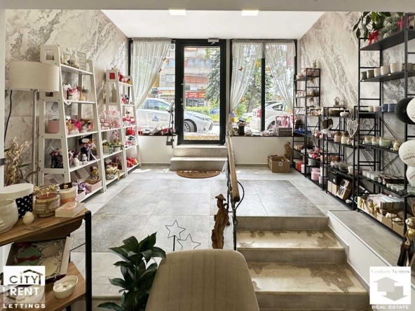 Дава се под наем Магазин в Велико Търново, Център - 53 кв.м за 360 € - Снимка #1