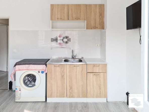 Двустаен апартамент в Велико Търново, Бузлуджа - 50 кв.м за 1590 €/кв.м - Снимка #1