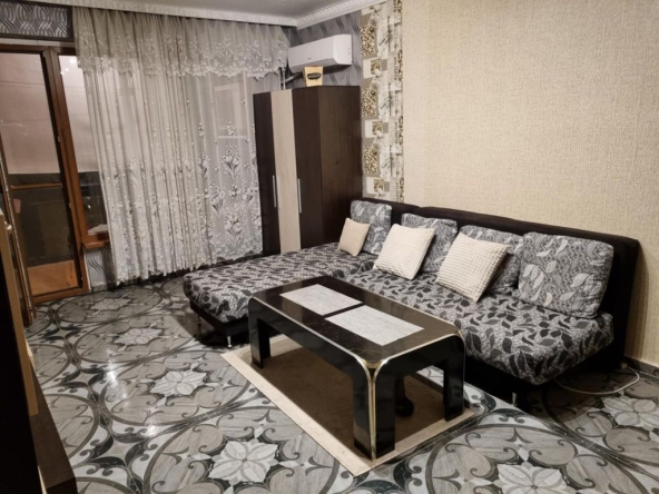 Дава се под наем Двустаен апартамент в Казанлък - 65 кв.м за 76.5 € - Снимка #1