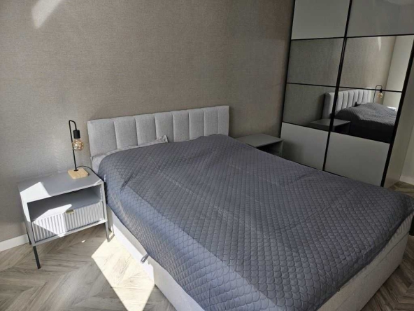 Дава се под наем Двустаен апартамент в София, Дървеница - 76 кв.м за 350 € - Снимка #1