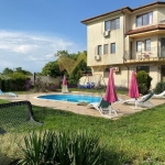 Хотел в с. Българево, Област Добрич - 667 кв.м за 480 €/кв.м - Снимка #1