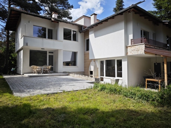 Дава се под наем Къща в София, Драгалевци - 350 кв.м за 3060 € - Снимка #1