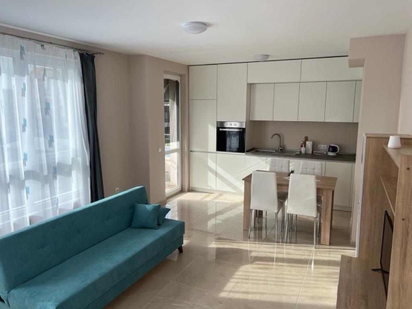 Дава се под наем Тристаен апартамент в София, Младост 2 - 100 кв.м за 1475 € - Снимка #1