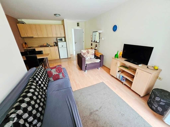 Двустаен апартамент в к.к. Слънчев бряг - 67 кв.м за 971 €/кв.м - Снимка #1