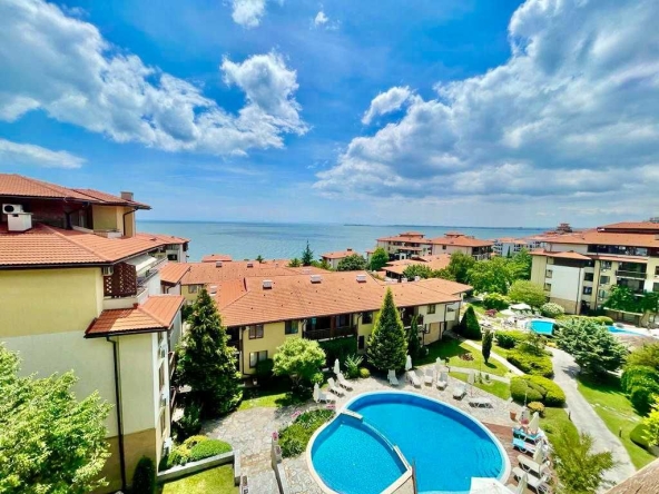 Тристаен апартамент в Свети Влас - 91 кв.м за 1594 €/кв.м - Снимка #1