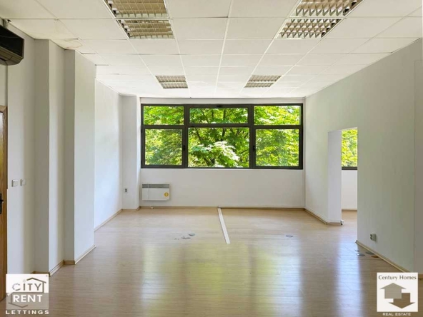 Дава се под наем Офис в Велико Търново, Център - 230 кв.м за 1230 € - Снимка #1