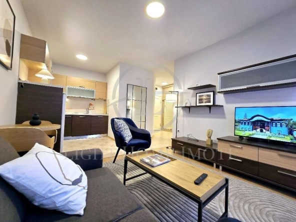 Двустаен апартамент в Пловдив, Център - 60 кв.м за 2817 €/кв.м - Снимка #1