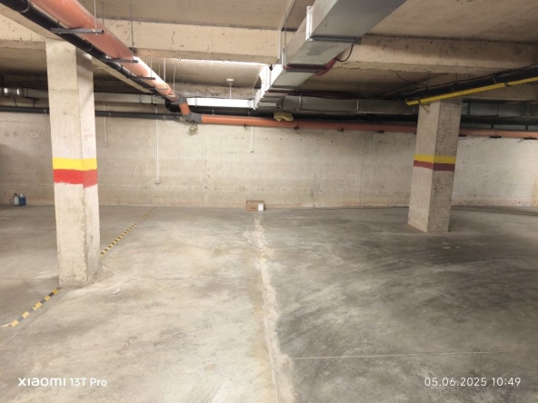 Дава се под наем Гараж / Паркомясто в Варна, Левски - 12 кв.м за 76.5 € - Снимка #1