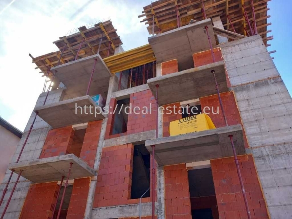 Тристаен апартамент в Благоевград, Широк център - 106 кв.м за 954 €/кв.м - Снимка #1