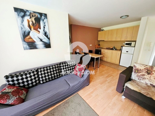 Двустаен апартамент в к.к. Слънчев бряг - 67 кв.м за 956 €/кв.м - Снимка #1