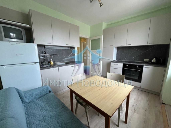 Четиристаен апартамент в Шумен, Пазара - 100 кв.м за 1340 €/кв.м - Снимка #1