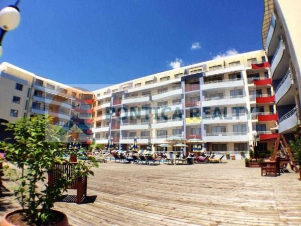 Двустаен апартамент в к.к. Слънчев бряг - 72 кв.м за 1014 €/кв.м - Снимка #1