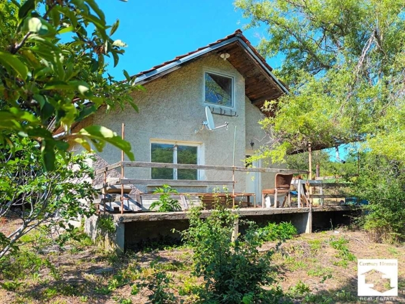 Къща в с. Буковец, Област Велико Търново - 25 кв.м за 980 €/кв.м - Снимка #1