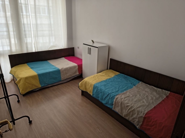 Дава се под наем Магазин в Русе, Ялта - 40 кв.м за 229.5 € - Снимка #1