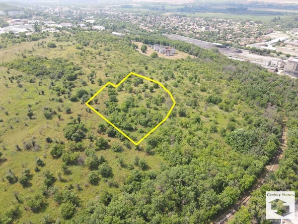 Парцел в Горна Оряховица - 11547 кв.м за 21 €/кв.м - Снимка #1