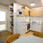 Дава се под наем Четиристаен апартамент в Варна, Център - 100 кв.м за 1500 € - Снимка #1