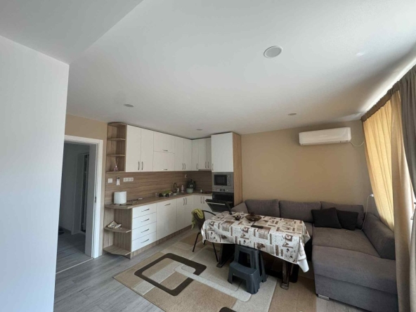 Дава се под наем Многостаен апартамент в Казанлък - 130 кв.м за 382.5 € - Снимка #1