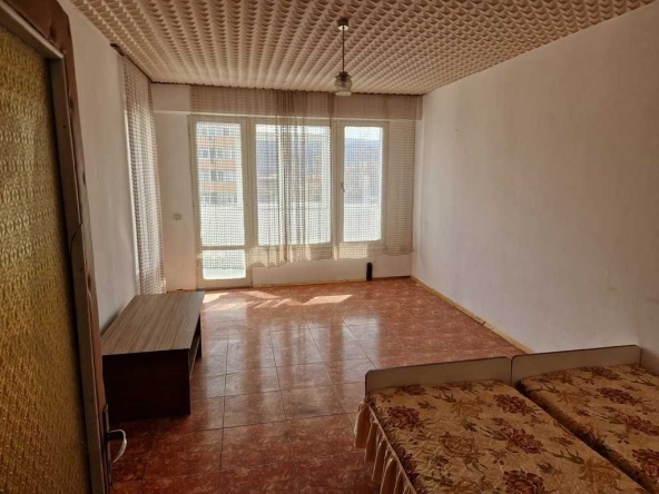 Двустаен апартамент в Благоевград, Струмско - 75 кв.м за 694 €/кв.м - Снимка #1