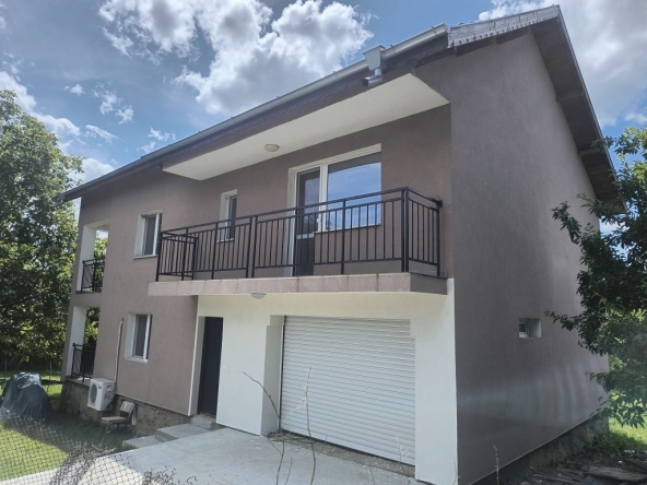 Къща в Враца, Медковец - 250 кв.м за 592 €/кв.м - Снимка #1