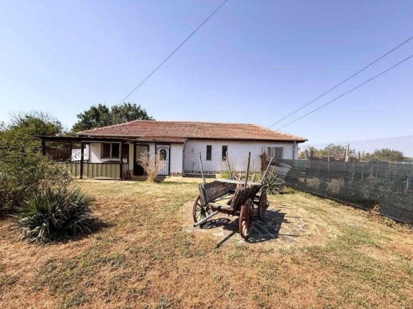 Къща в с. Мамарчево, Област Ямбол - 63 кв.м за 1096 €/кв.м - Снимка #1