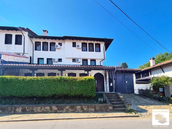 Къща в с. Арбанаси, Област Велико Търново - 408 кв.м за 1225 €/кв.м - Снимка #1