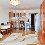 Дава се под наем Тристаен апартамент в Велико Търново, Център - 100 кв.м за 400 € - Снимка #1