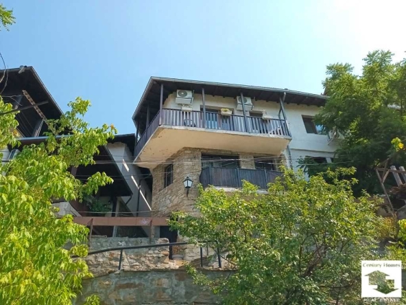 Тристаен апартамент в Велико Търново, Център - 84 кв.м за 3691 €/кв.м - Снимка #1