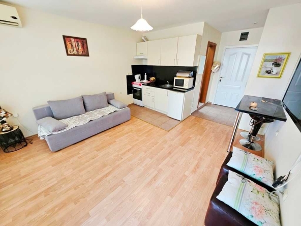 Едностаен апартамент в к.к. Слънчев бряг - 40 кв.м за 1313 €/кв.м - Снимка #1