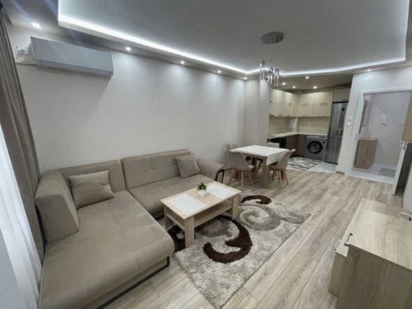 Дава се под наем Двустаен апартамент в Пловдив, Тракия - 66 кв.м за 408 € - Снимка #1