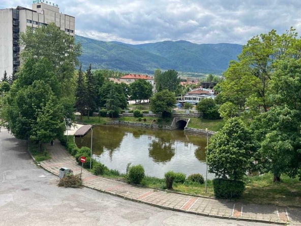 Тристаен апартамент в Кюстендил, Бузлуджа - 96 кв.м за 969 €/кв.м - Снимка #1