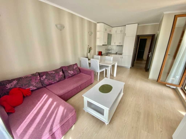 Тристаен апартамент в к.к. Слънчев бряг - 90 кв.м за 1445 €/кв.м - Снимка #1