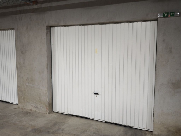 Дава се под наем Гараж / Паркомясто в София, Малинова долина - 23 кв.м за 127.5 € - Снимка #1