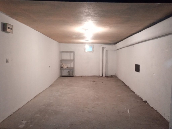 Гараж / Паркомясто в София, Лозенец - 20 кв.м за 2075 €/кв.м - Снимка #1